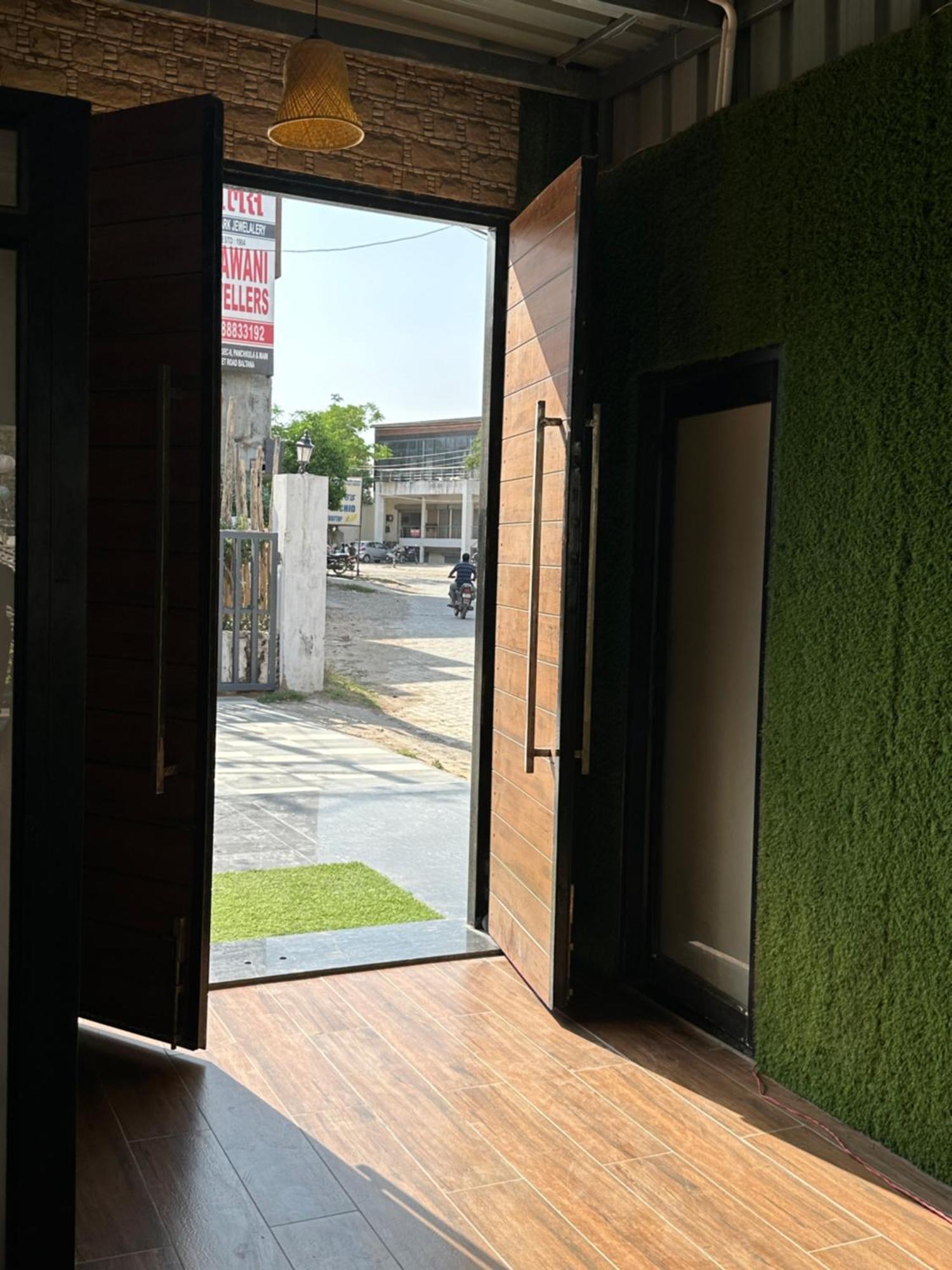 La Casca Experience Hotel Zirakpur Kültér fotó